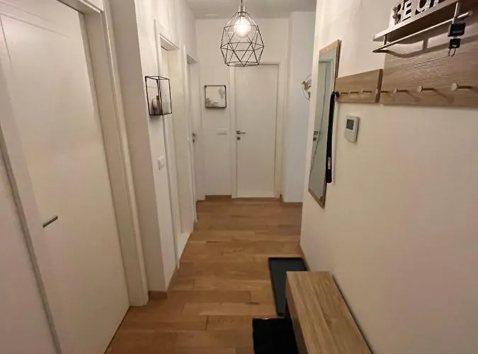 アパート Flamingo マカルスカ